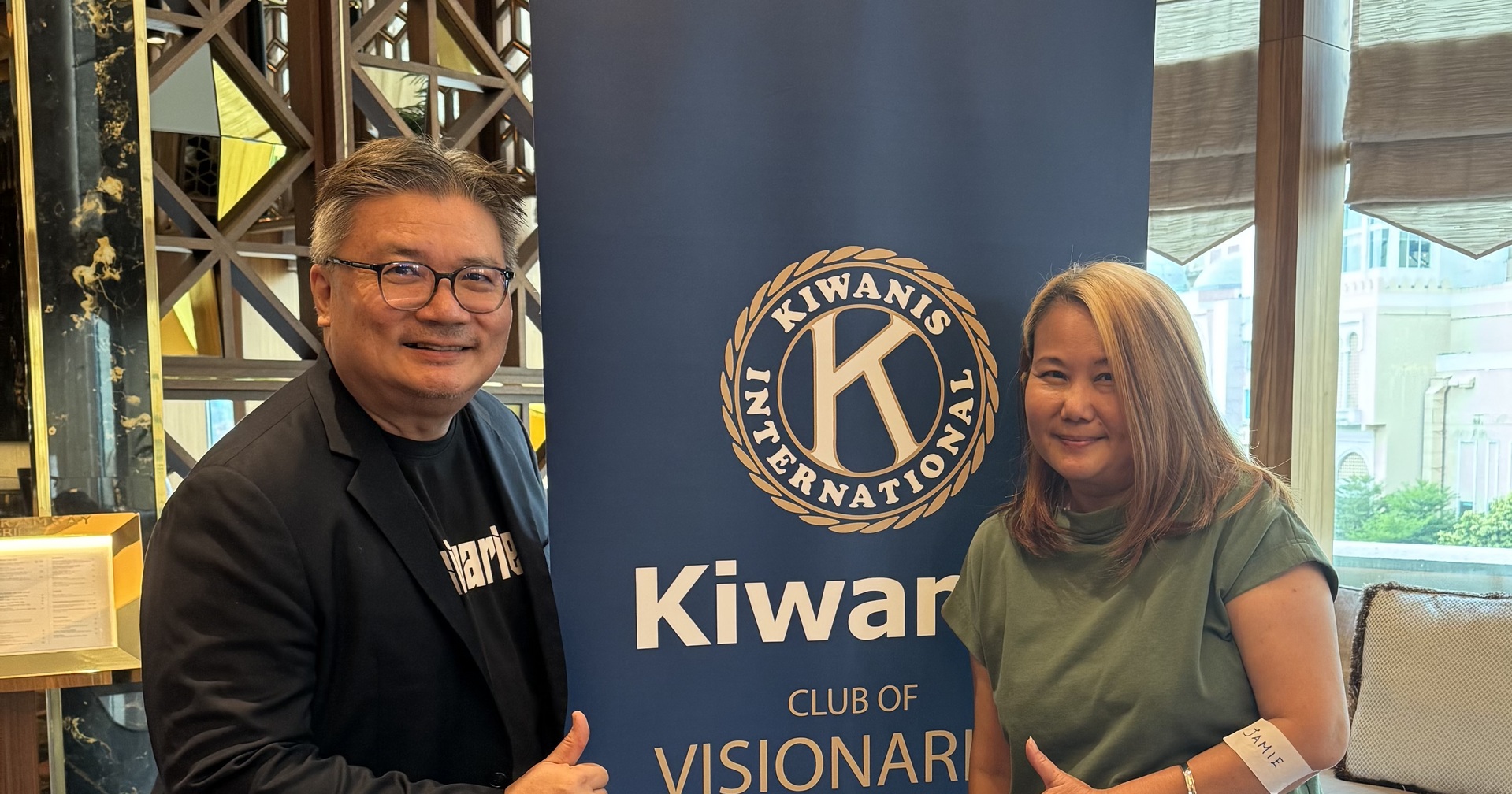 Kiwanis Club of Visionaries meets at Gordon Ramsay!